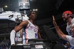 新时代皮蓬?杰伦威再度进化 亚历山大从体能枯竭到2战66分得谢他