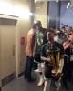 也算是在雄鹿拿了个冠军!利拉德此前捧NBA杯:手臂酸得要命!