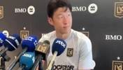 笑嘻了!内心:这什么口音…当孙兴慜听到记者叫他“孙兴慜”!